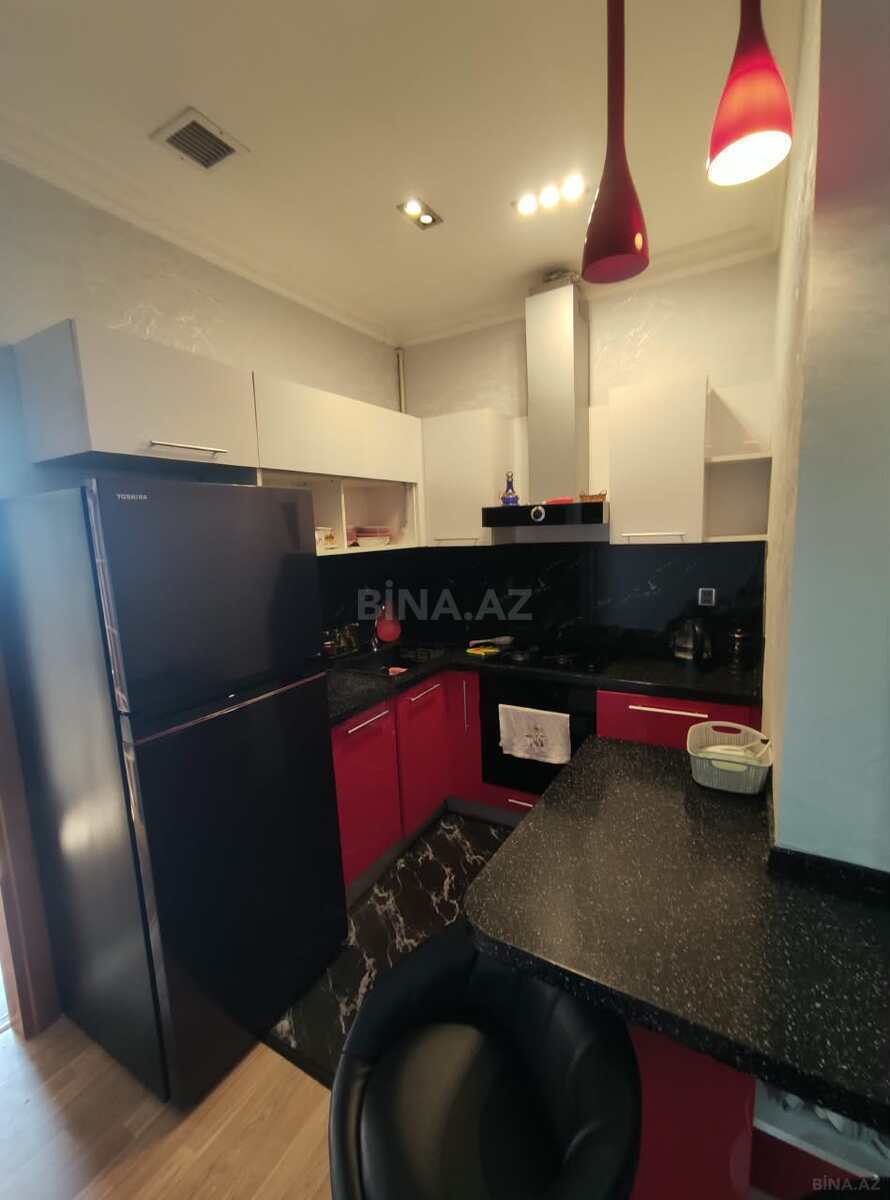 3 otaqlı Yeni tikili, İnşaatçılar m., Bakı