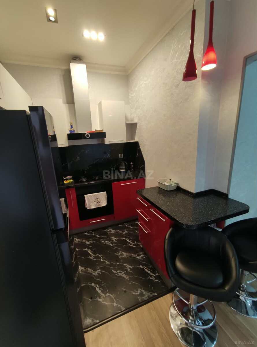 3 otaqlı Yeni tikili, İnşaatçılar m., Bakı