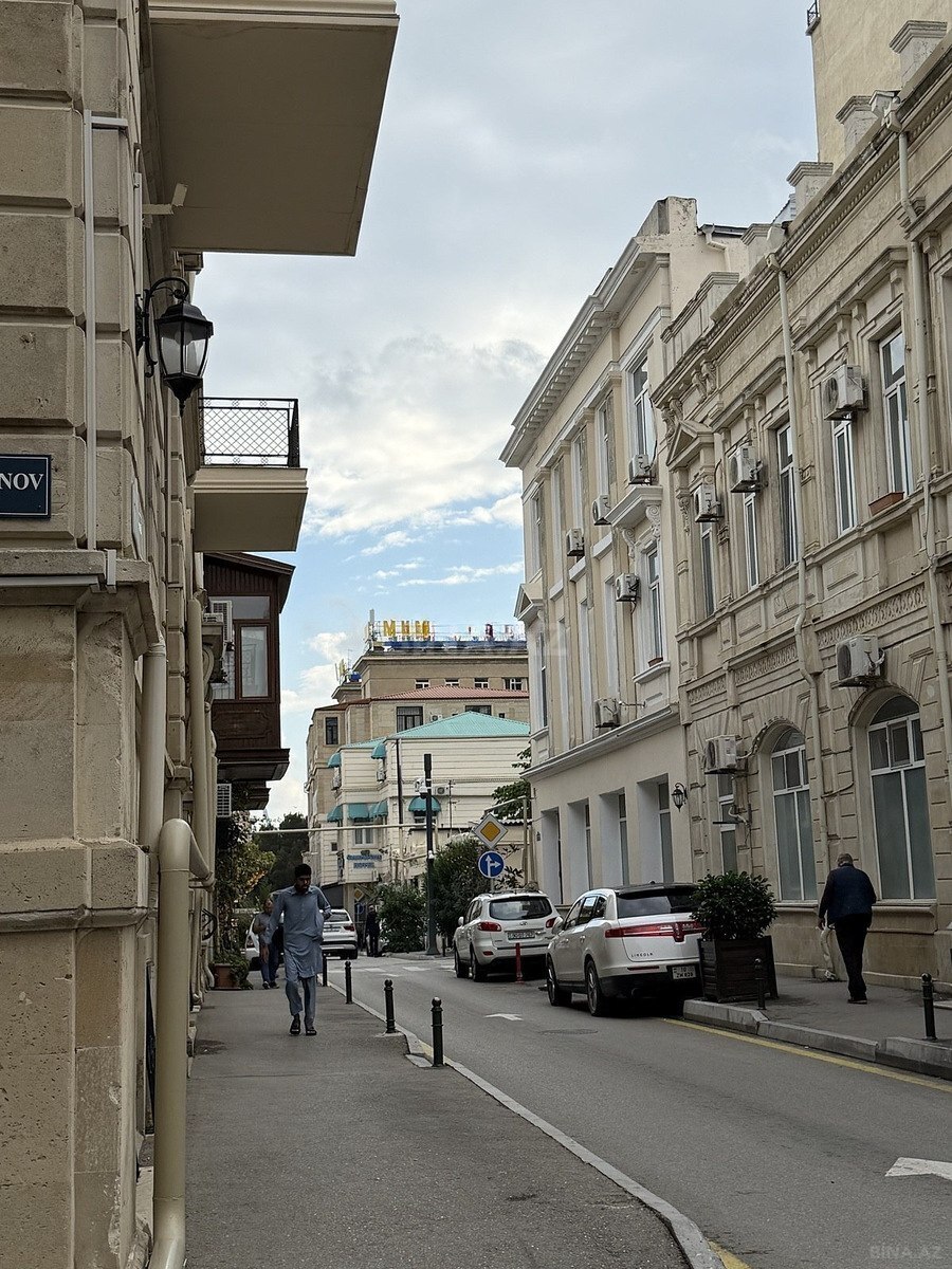 2 otaqlı Köhnə tikili, İçəri Şəhər m., Bakı
