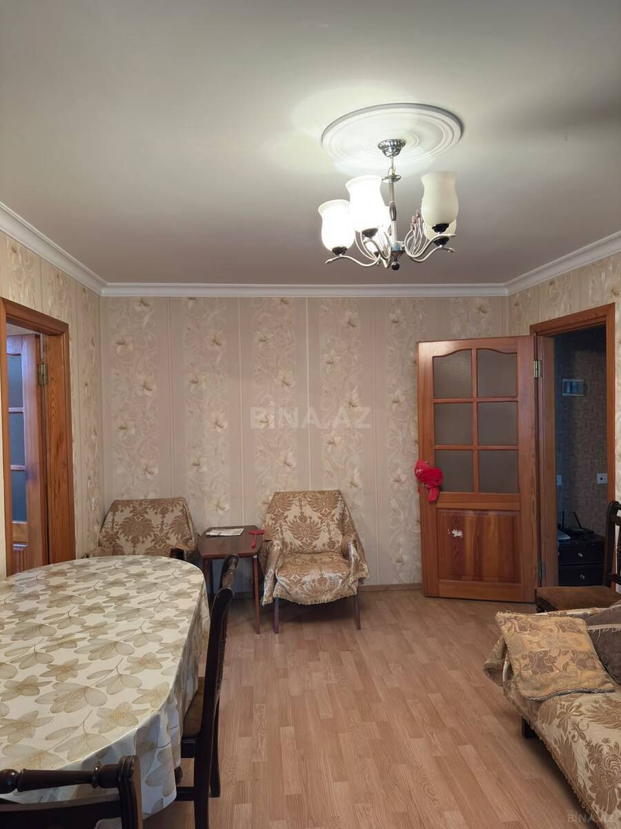 2 otaqlı Köhnə tikili, İnşaatçılar m., Bakı