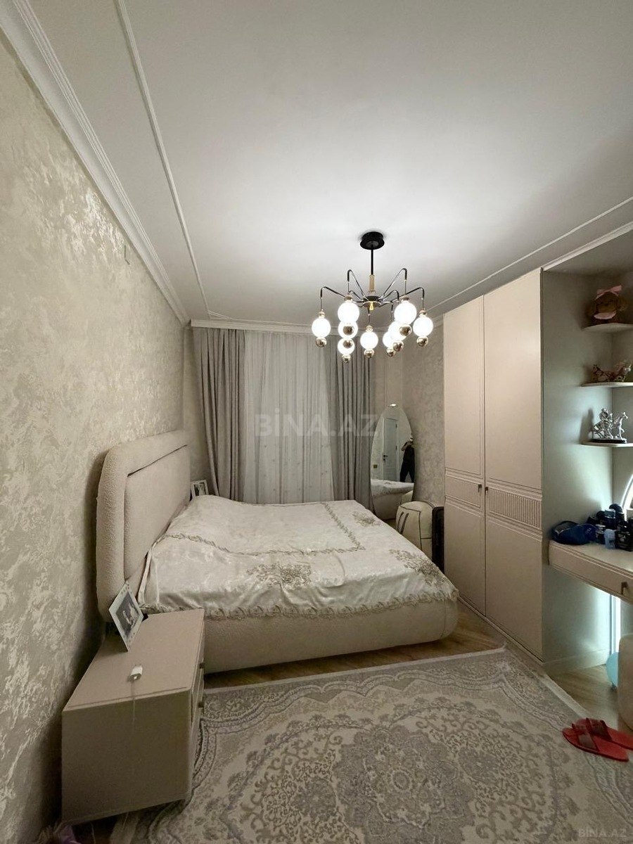 4 otaqlı Köhnə tikili, Azadlıq Prospekti m., Bakı