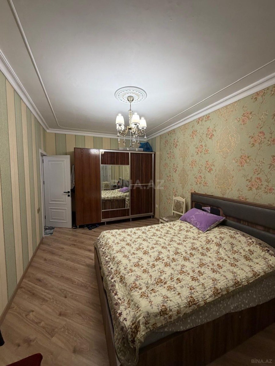 4 otaqlı Köhnə tikili, Azadlıq Prospekti m., Bakı