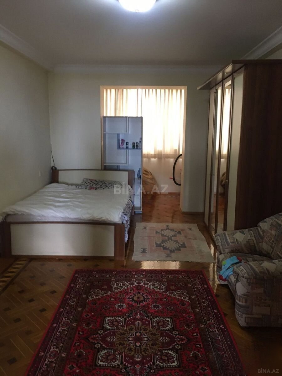 2 otaqlı Köhnə tikili, Sahil m., Bakı