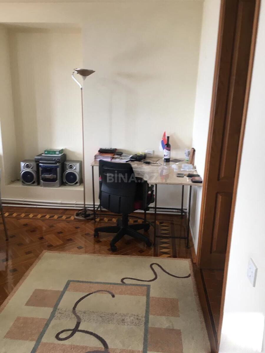 2 otaqlı Köhnə tikili, Sahil m., Bakı