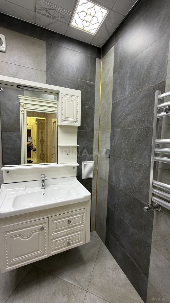 3 otaqlı Yeni tikili, Bakıxanov q., Bakı