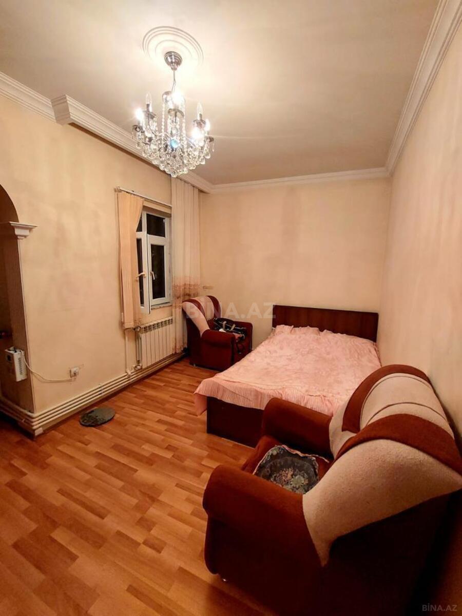 2 otaqlı Köhnə tikili, Sahil m., Bakı