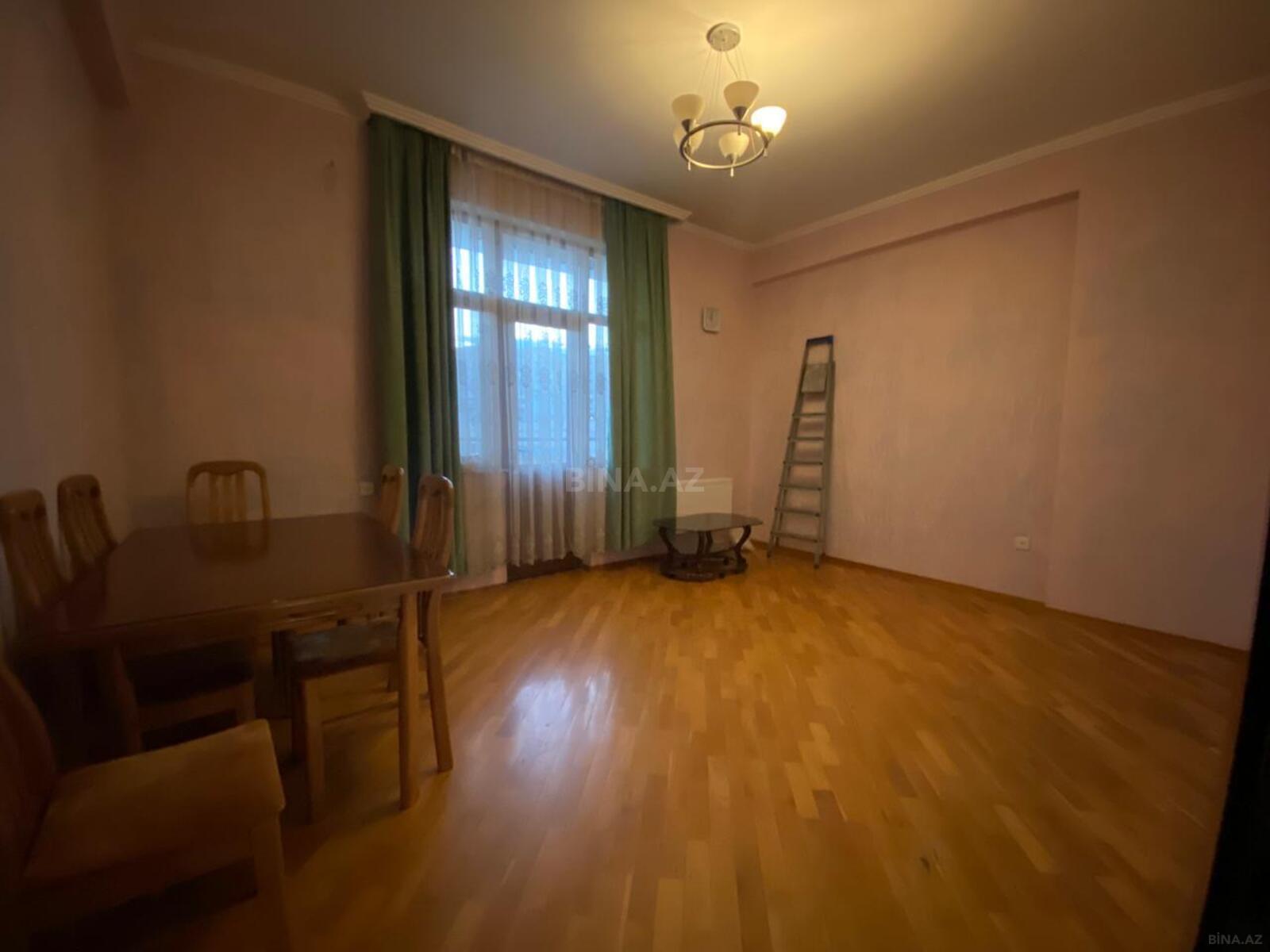 3 otaqlı Yeni tikili, 8 Noyabr m., Bakı