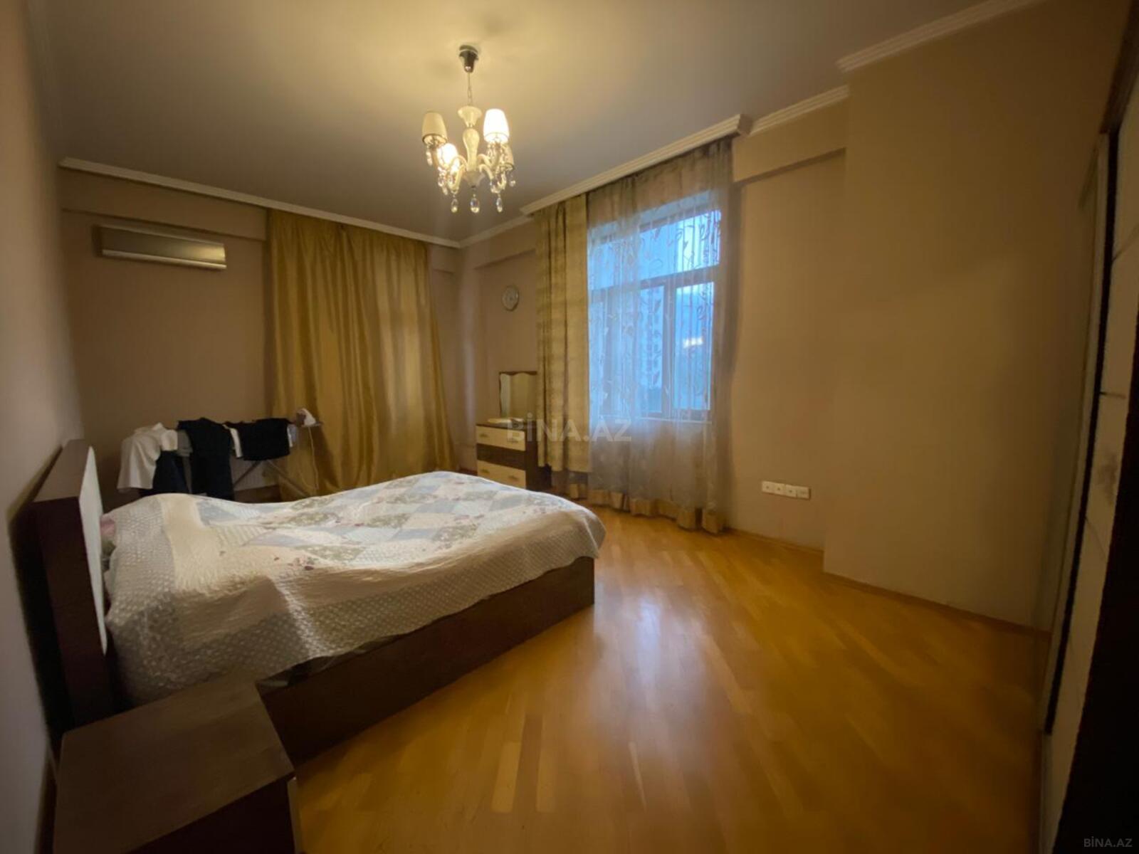 3 otaqlı Yeni tikili, 8 Noyabr m., Bakı