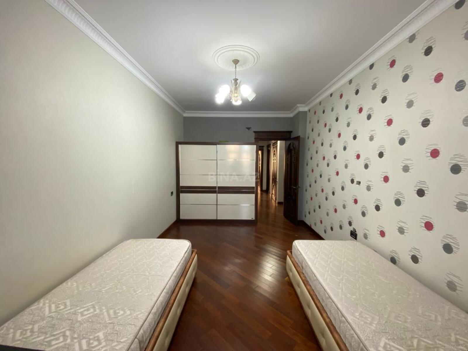 3 otaqlı Yeni tikili, İnşaatçılar m., Bakı