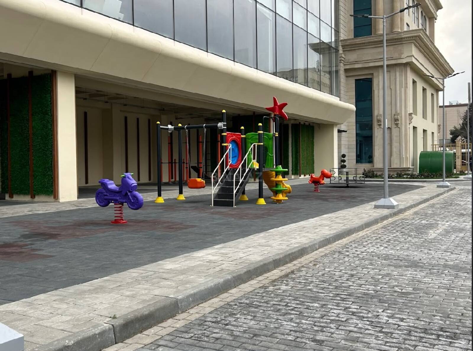 3 otaqlı Yeni tikili, Elmlər Akademiyası m., Bakı