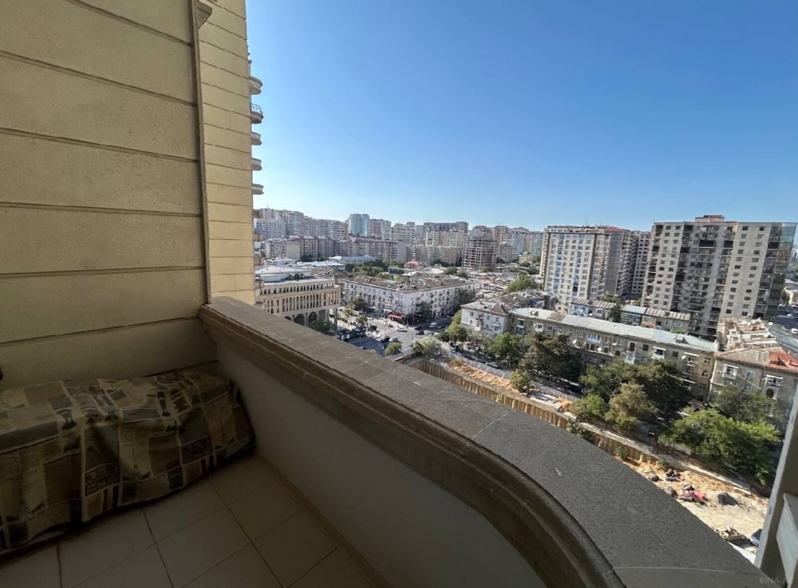 3 otaqlı Yeni tikili, Elmlər Akademiyası m., Bakı