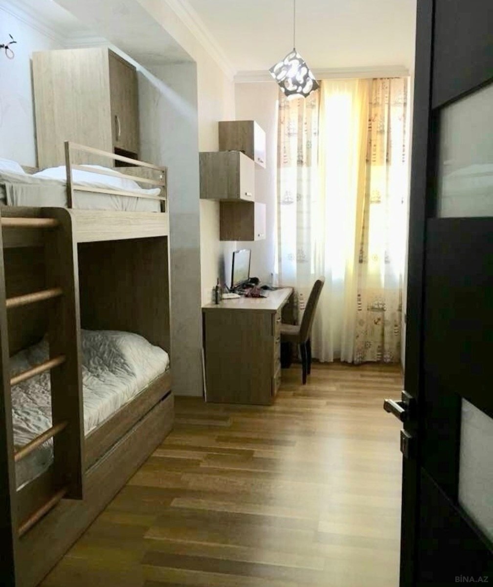 3 otaqlı Yeni tikili, Şah İsmayıl Xətai m., Bakı