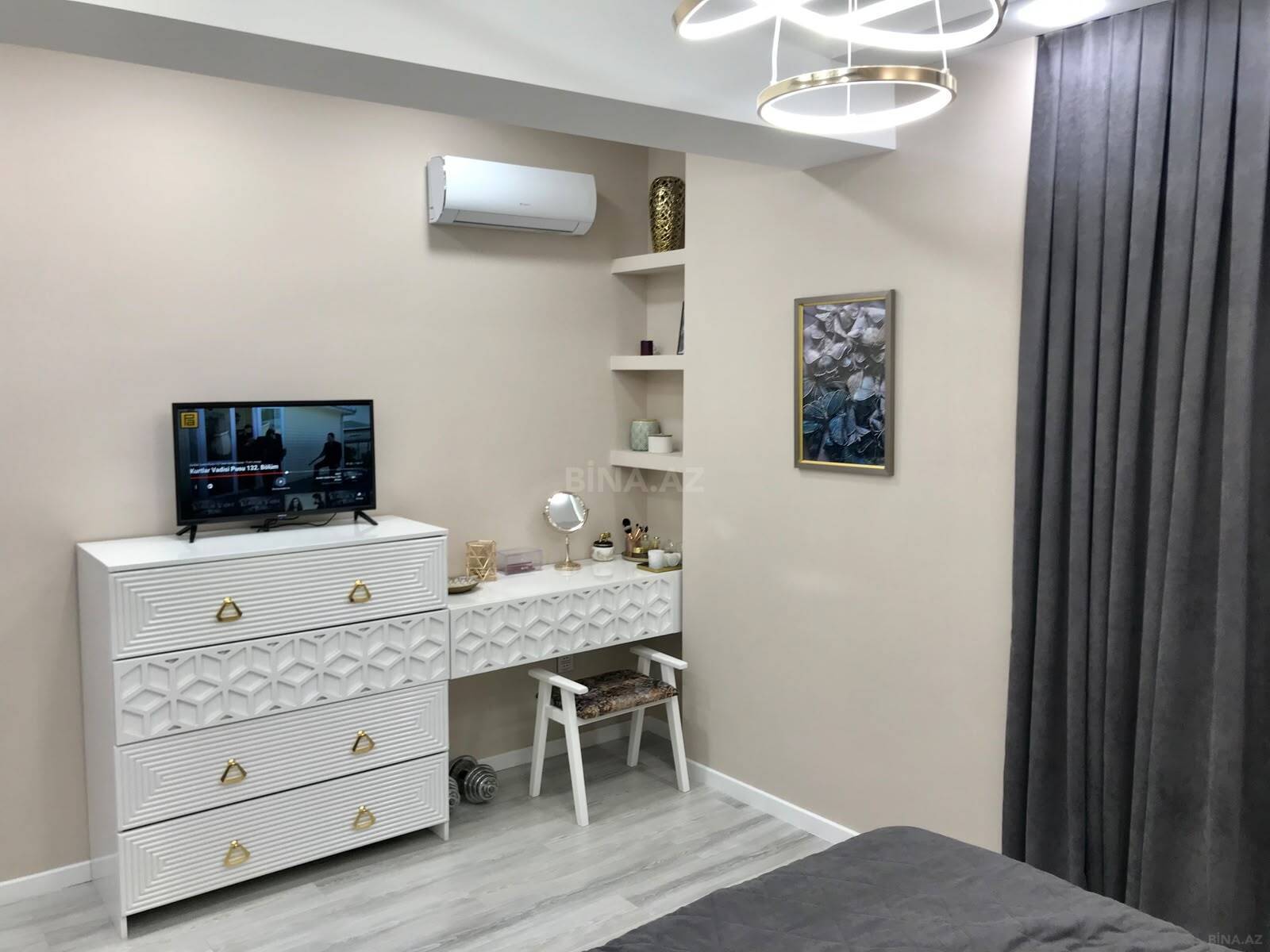 3 otaqlı Yeni tikili, Şah İsmayıl Xətai m., Bakı