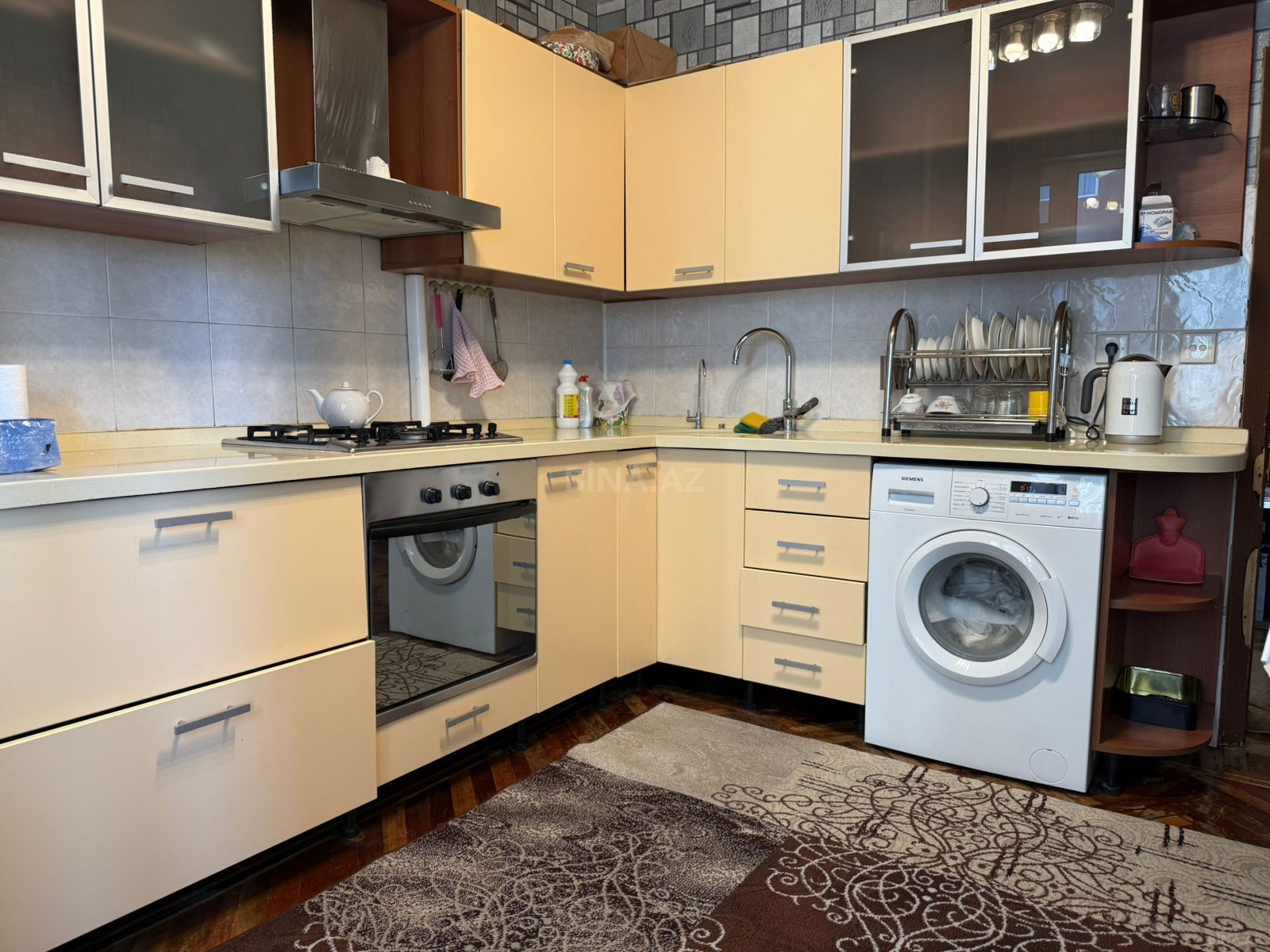 3 otaqlı Köhnə tikili, Elmlər Akademiyası m., Bakı