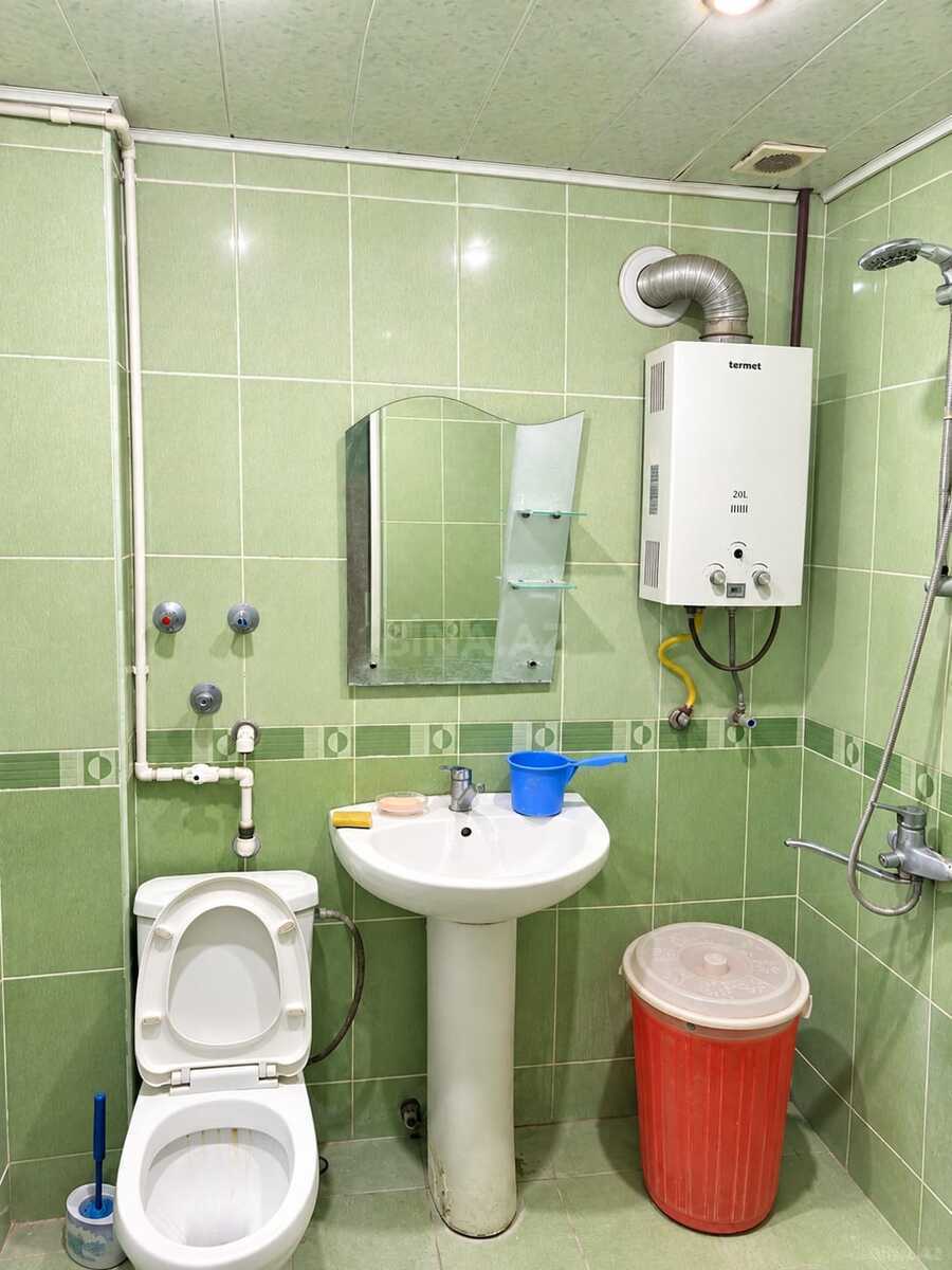 2 otaqlı Köhnə tikili, İnşaatçılar m., Bakı