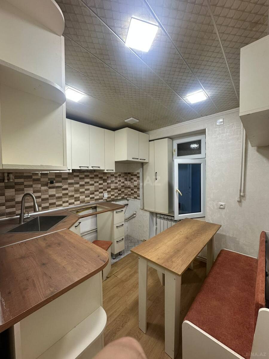2 otaqlı Köhnə tikili, İnşaatçılar m., Bakı