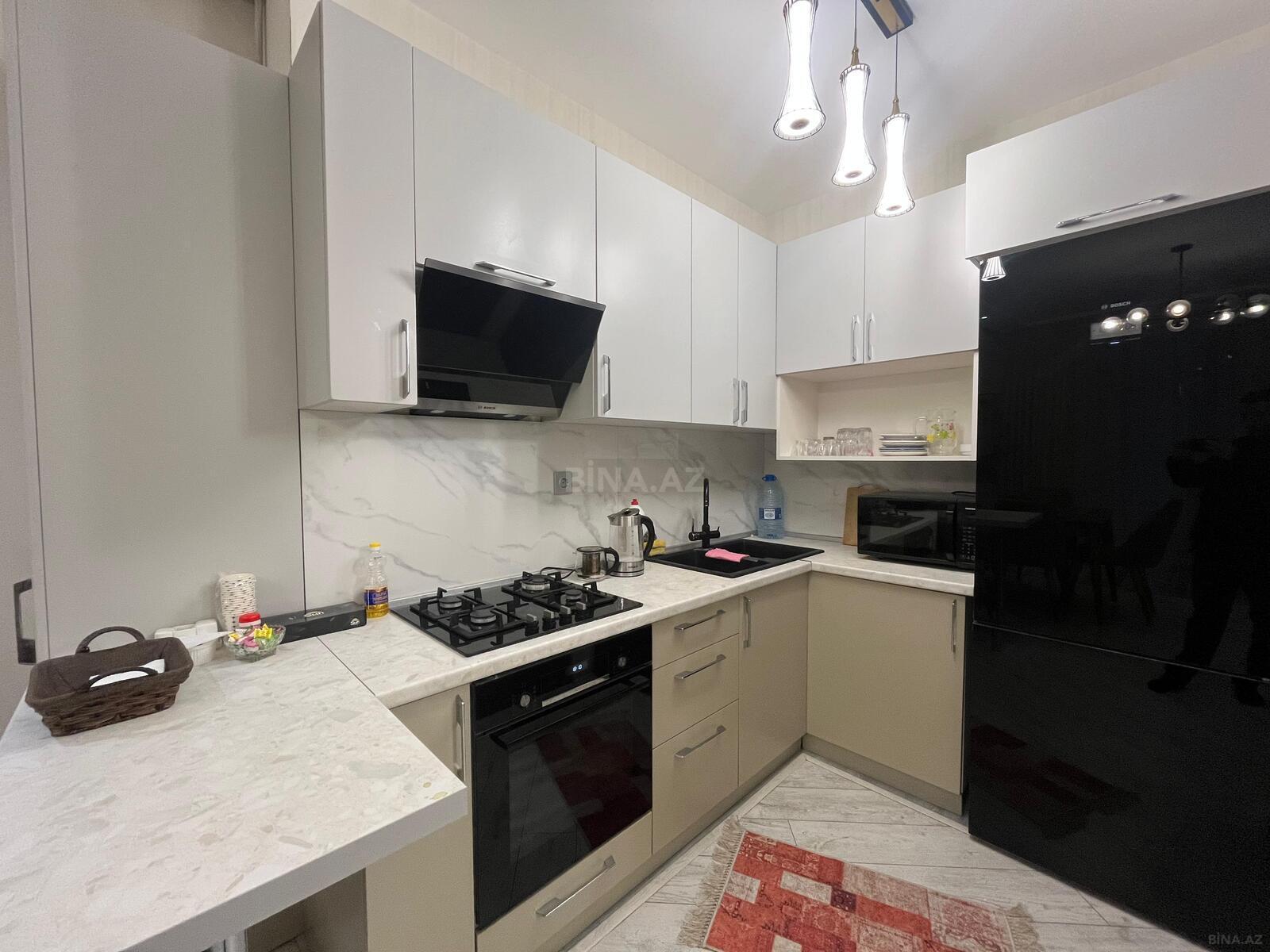 2 otaqlı Yeni tikili, 8 Noyabr m., Bakı