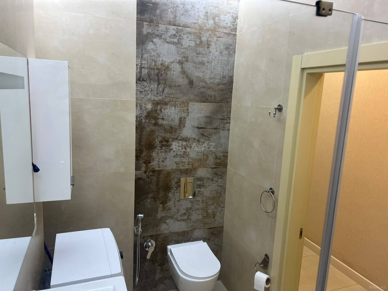 3 otaqlı Yeni tikili, Şah İsmayıl Xətai m., Bakı