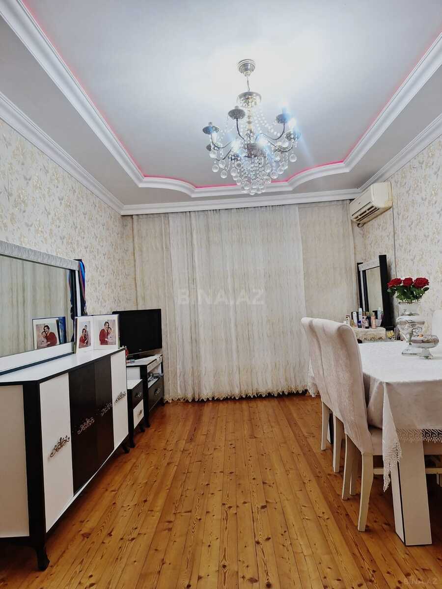 3 otaqlı Köhnə tikili, Həzi Aslanov m., Bakı