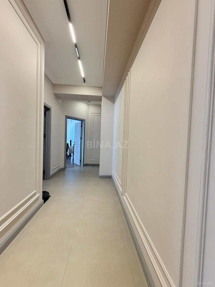 3 otaqlı Yeni tikili, Şah İsmayıl Xətai m., Bakı