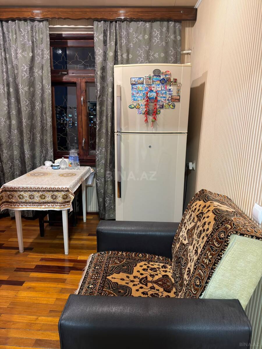 2 otaqlı Köhnə tikili, Neftçilər m., Bakı
