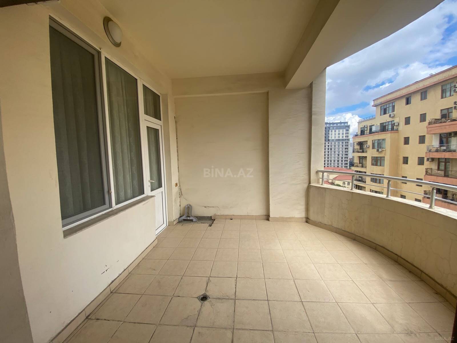 4 otaqlı Yeni tikili, 28 May m., Bakı