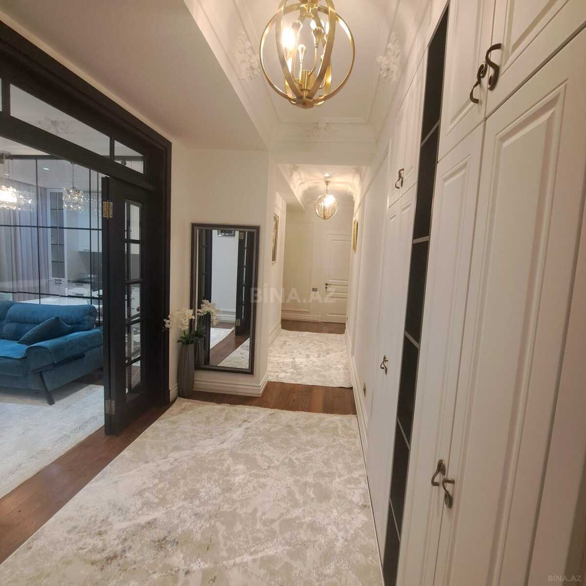 3 otaqlı Yeni tikili, Elmlər Akademiyası m., Bakı