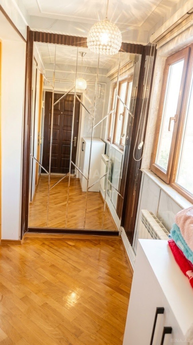 3 otaqlı Köhnə tikili, Gənclik m., Bakı