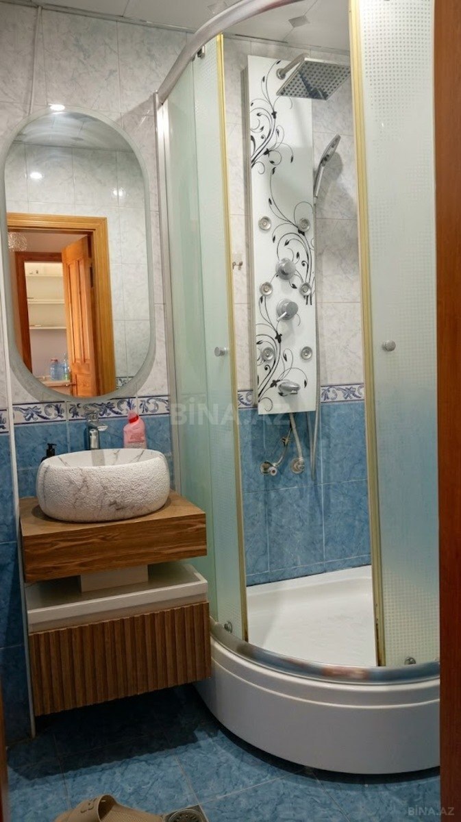 3 otaqlı Köhnə tikili, Gənclik m., Bakı