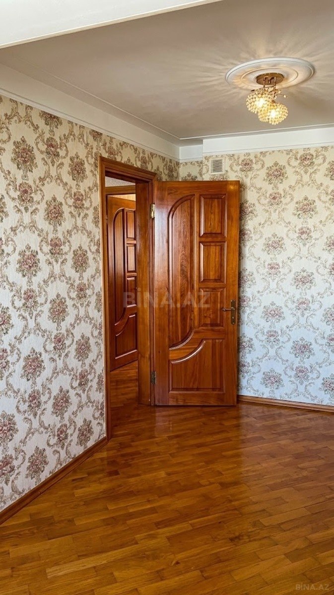 3 otaqlı Köhnə tikili, Gənclik m., Bakı