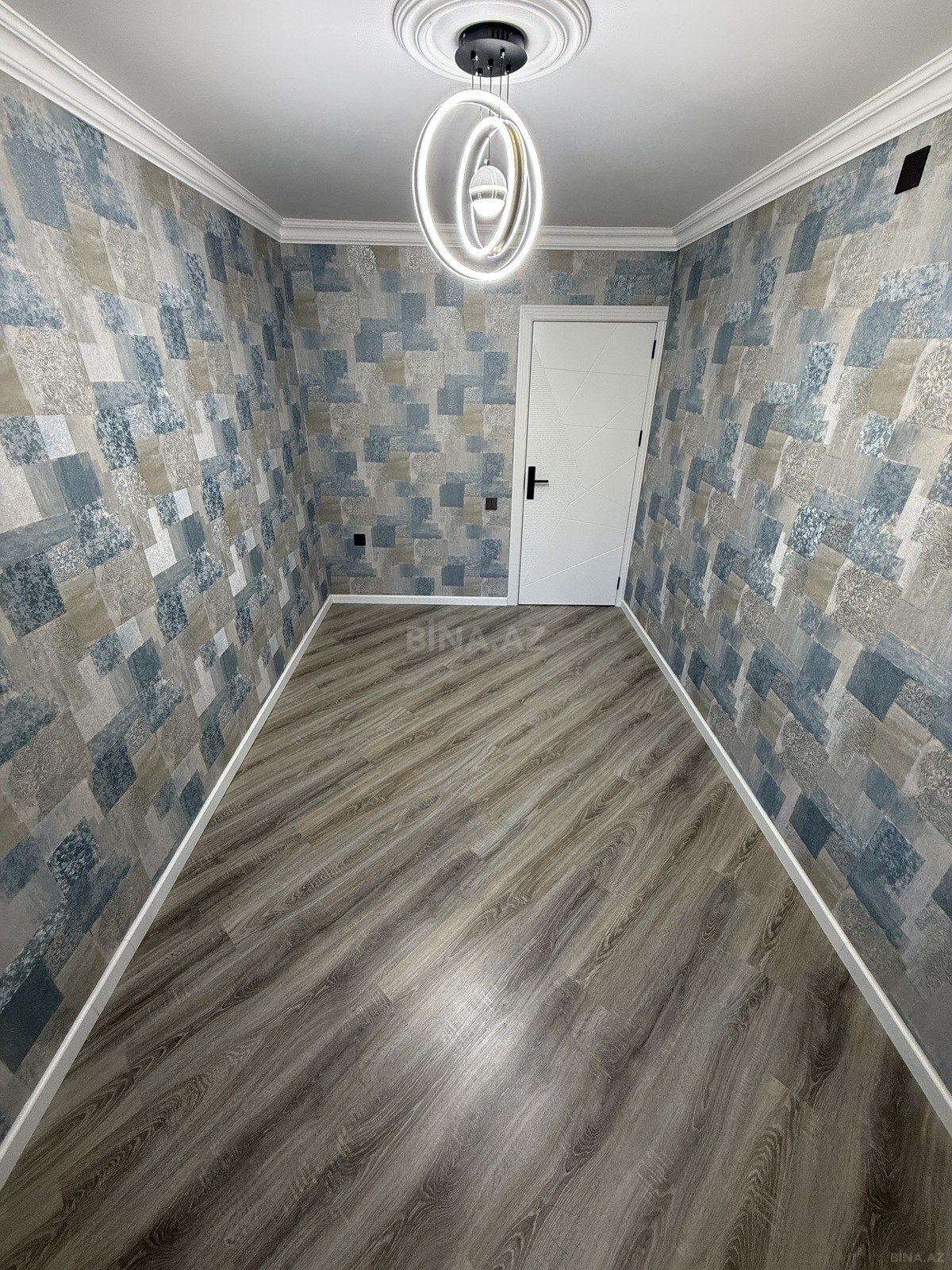3 otaqlı Köhnə tikili, Neftçilər m., Bakı