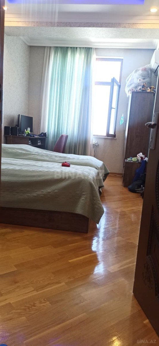 3 otaqlı Yeni tikili, Bakıxanov q., Bakı