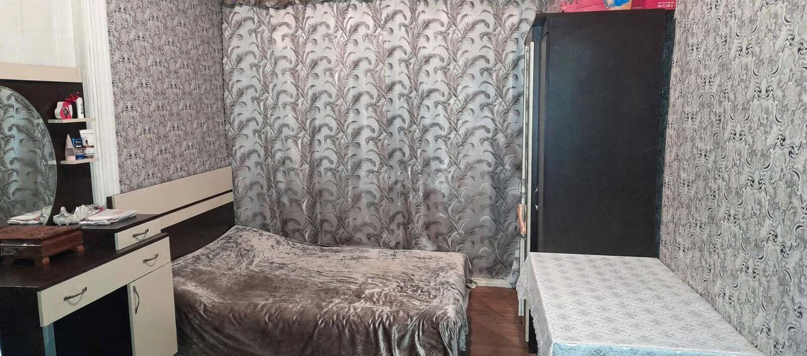 3 otaqlı Köhnə tikili, Nizami m., Bakı