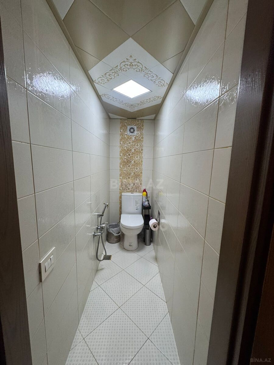 3 otaqlı Köhnə tikili, 28 May m., Bakı