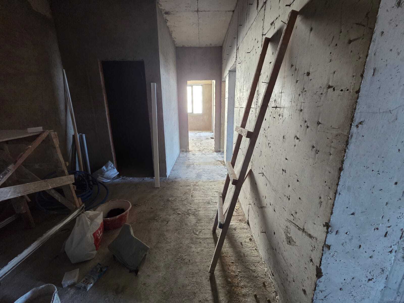 3 otaqlı Yeni tikili, Şah İsmayıl Xətai m., Bakı