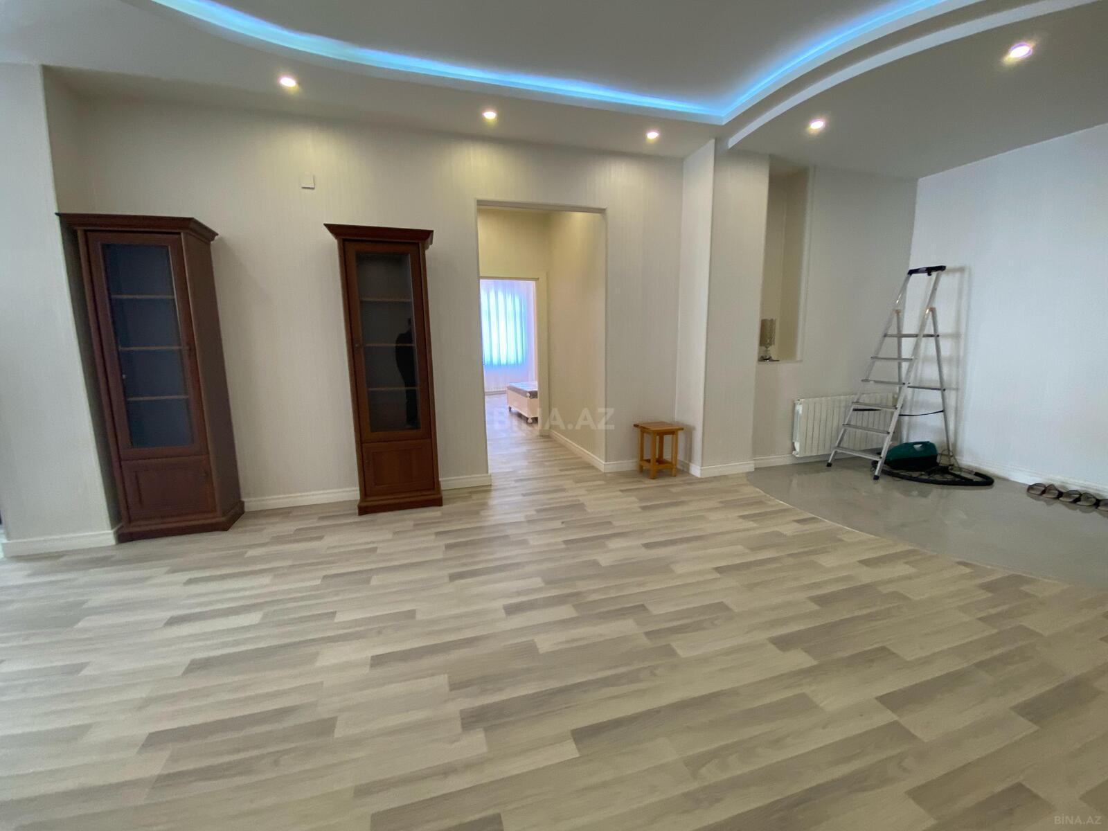 4 otaqlı Yeni tikili, 28 May m., Bakı