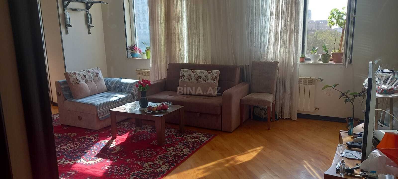 3 otaqlı Yeni tikili, Nizami m., Bakı