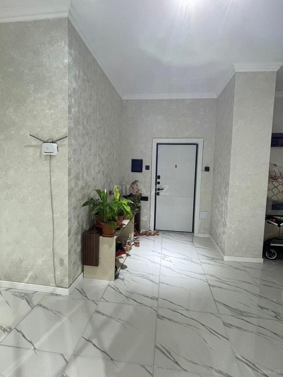 3 otaqlı Yeni tikili, Xırdalan