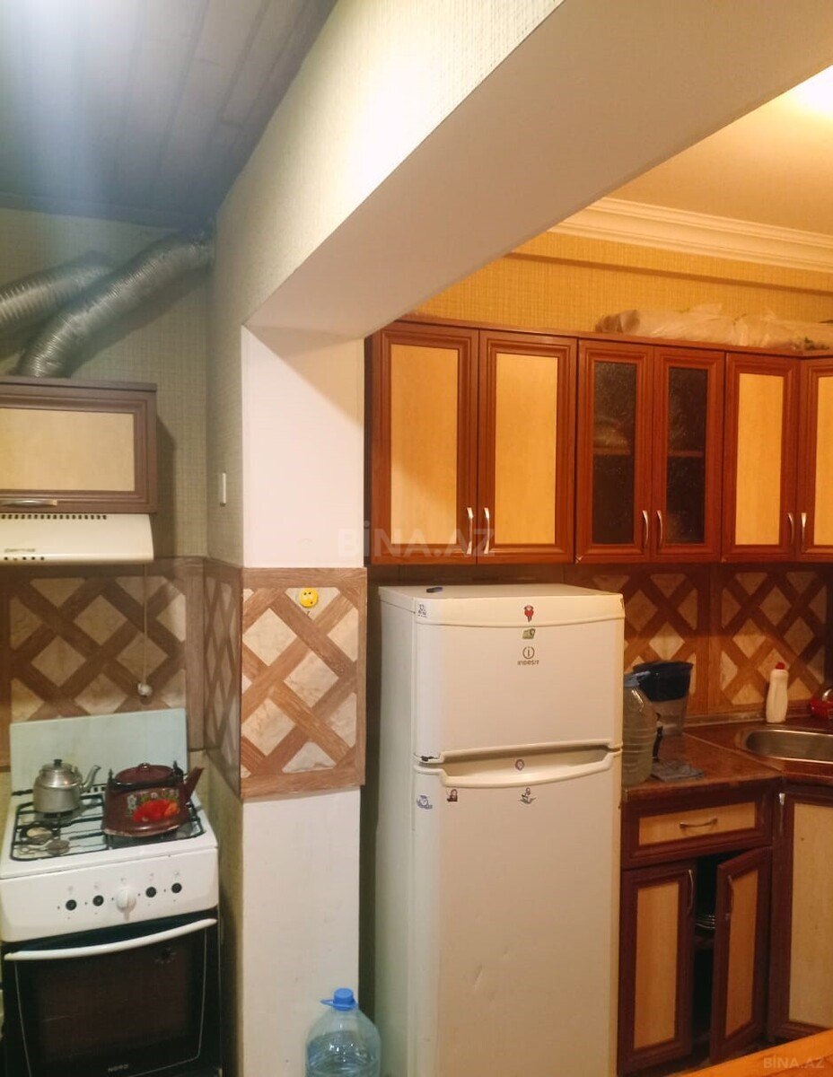 3 otaqlı Köhnə tikili, Əhmədli q., Bakı
