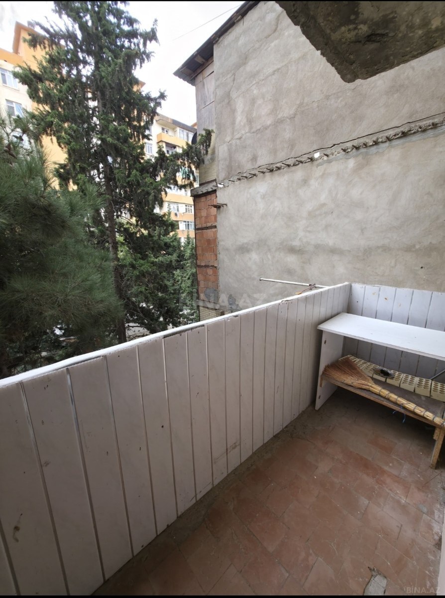 2 otaqlı Köhnə tikili, Bakıxanov q., Bakı