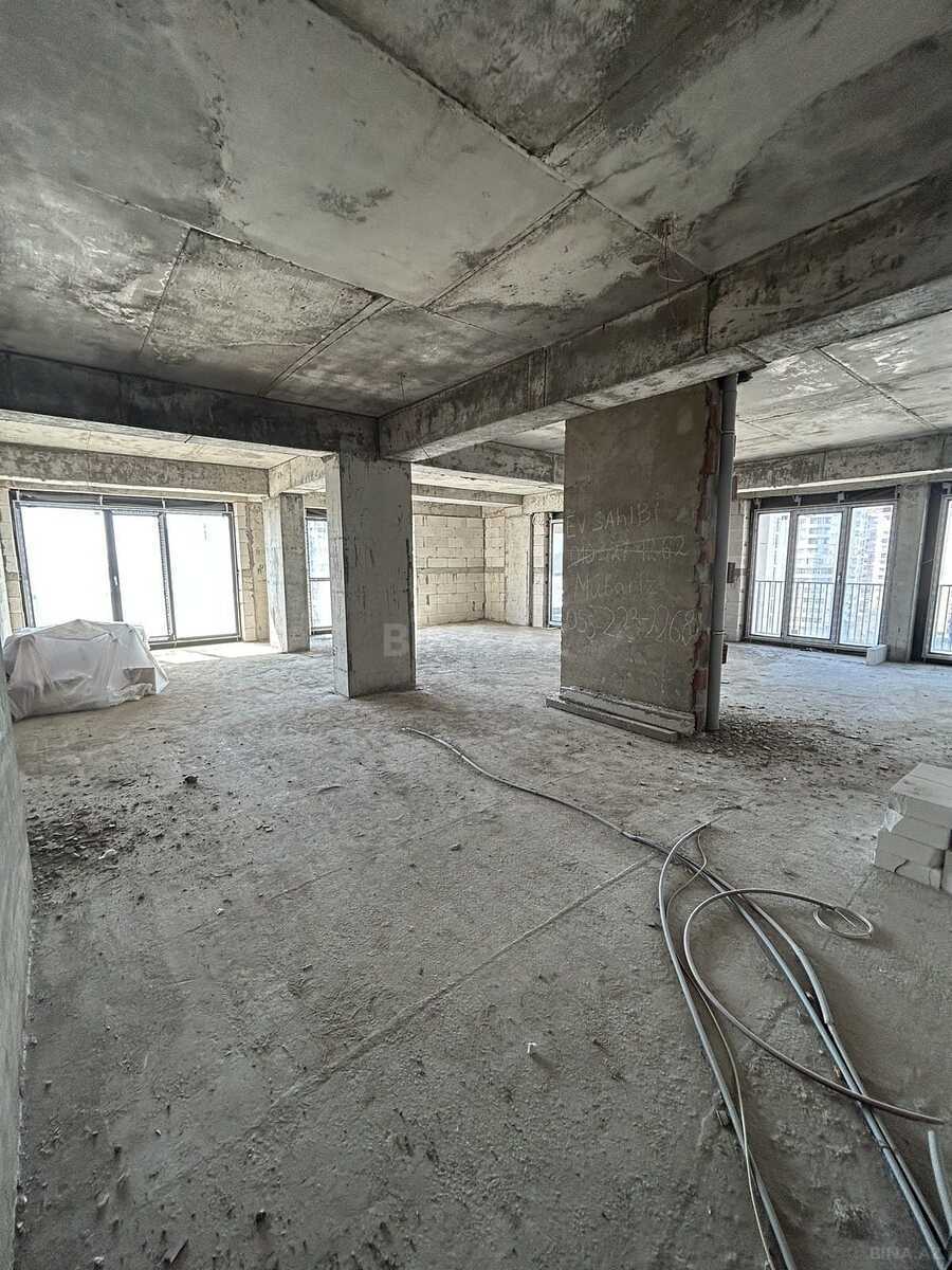 3 otaqlı Yeni tikili, Şah İsmayıl Xətai m., Bakı