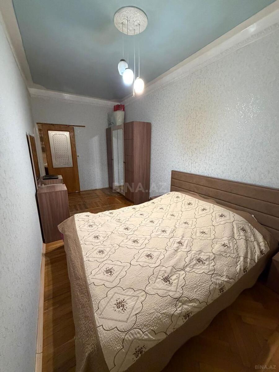 2 otaqlı Köhnə tikili, 8 Noyabr m., Bakı