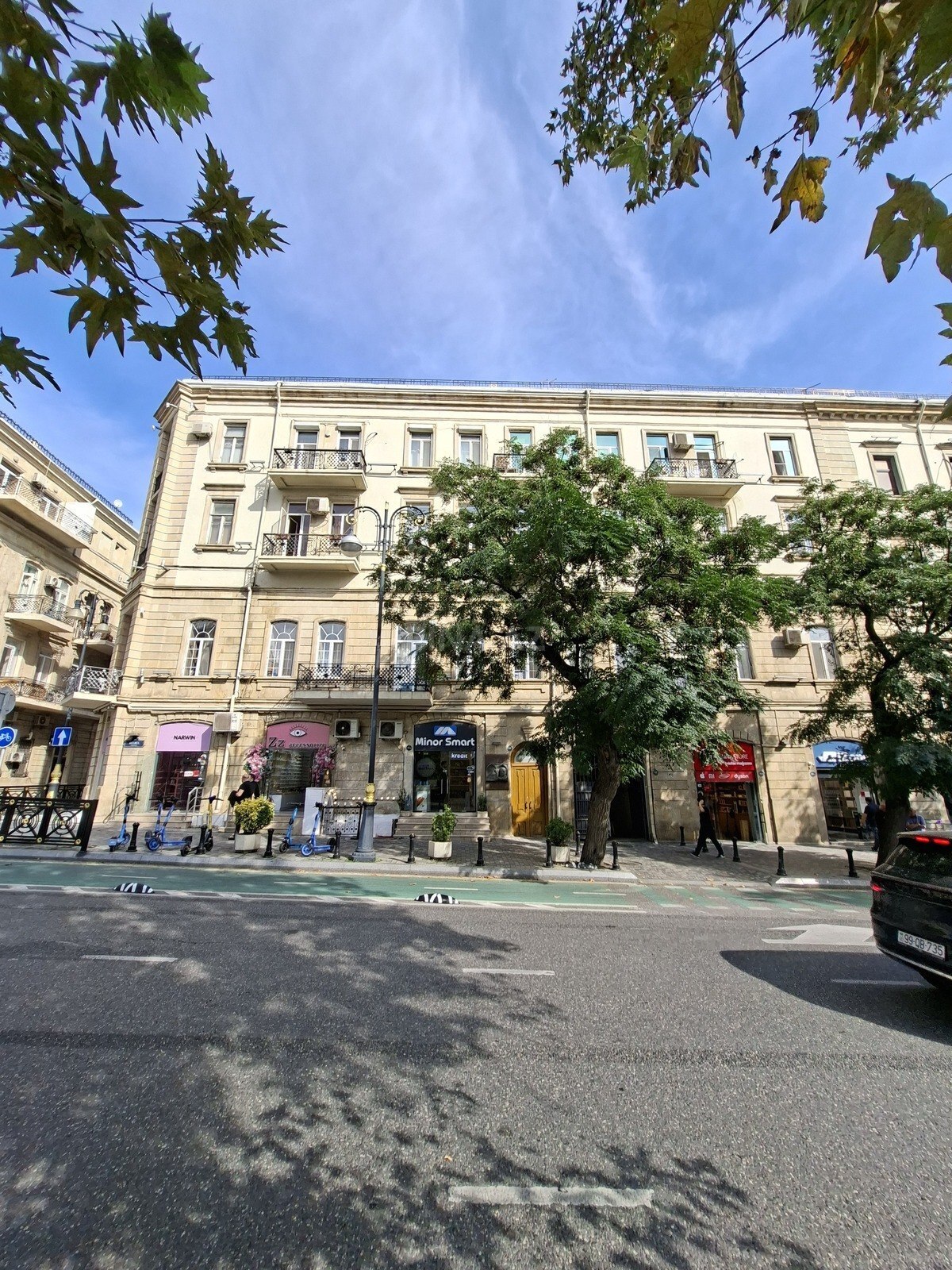 3 otaqlı Köhnə tikili, Sahil m., Bakı