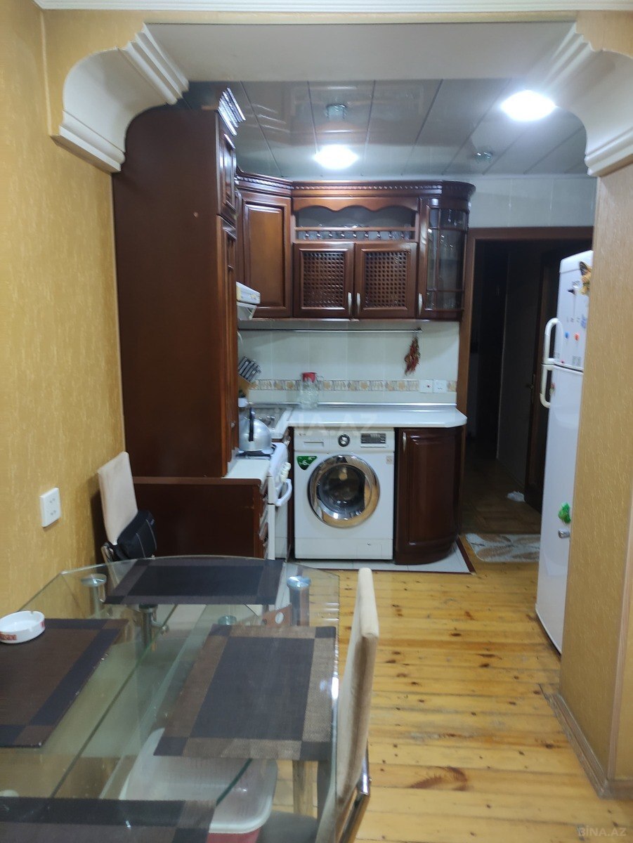 2 otaqlı Köhnə tikili, Bakmil m., Bakı