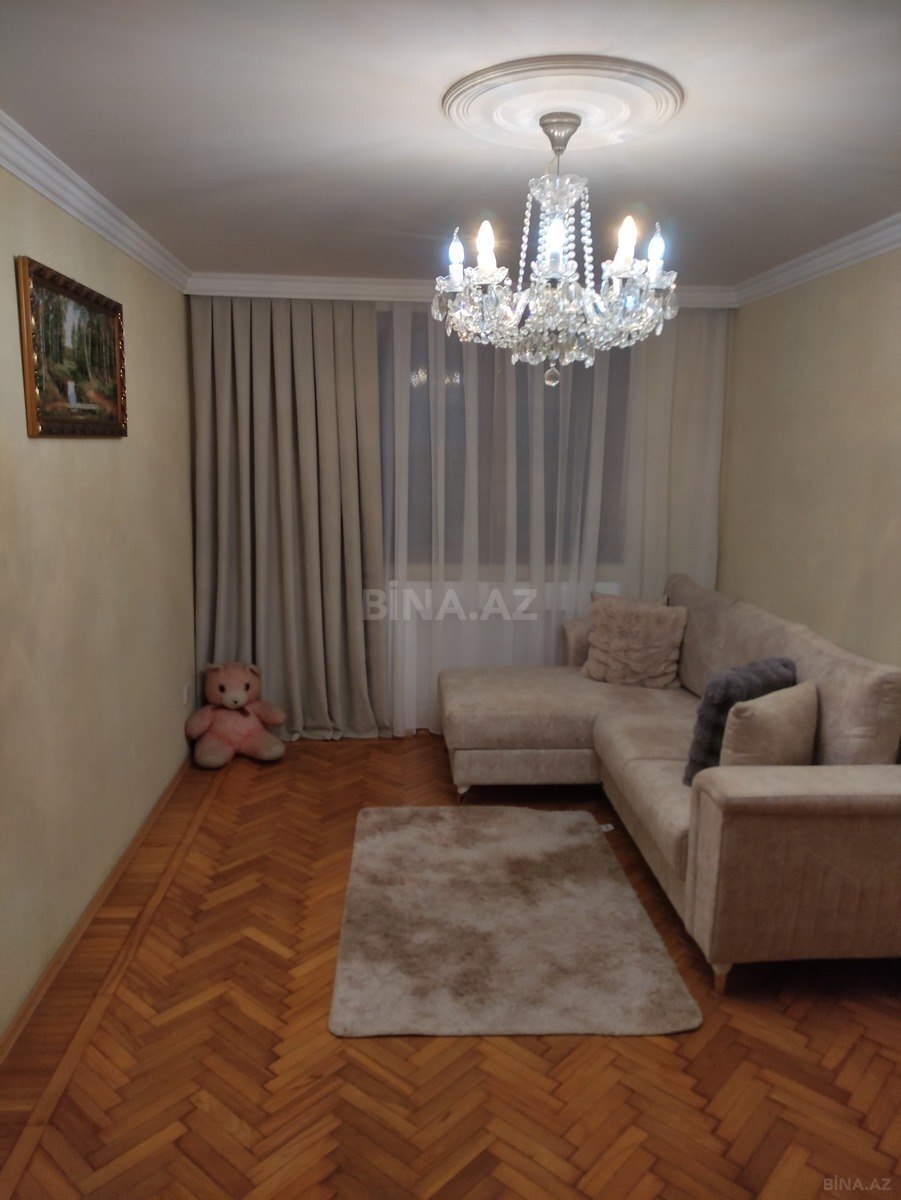 2 otaqlı Köhnə tikili, Bakmil m., Bakı