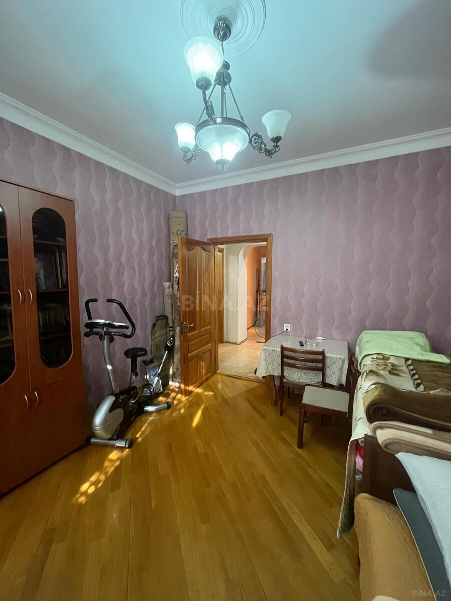 3 otaqlı Köhnə tikili, Yasamal r., Bakı
