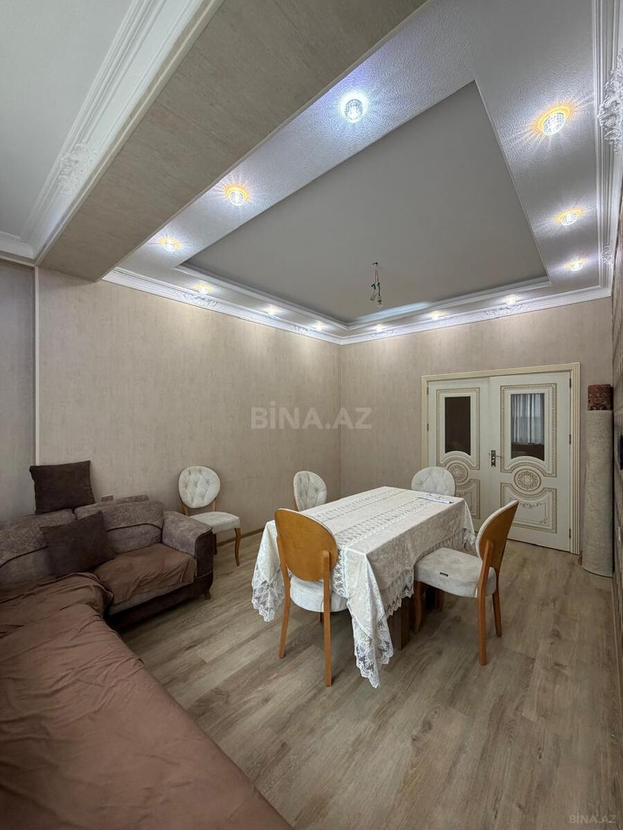3 otaqlı Yeni tikili, Şah İsmayıl Xətai m., Bakı