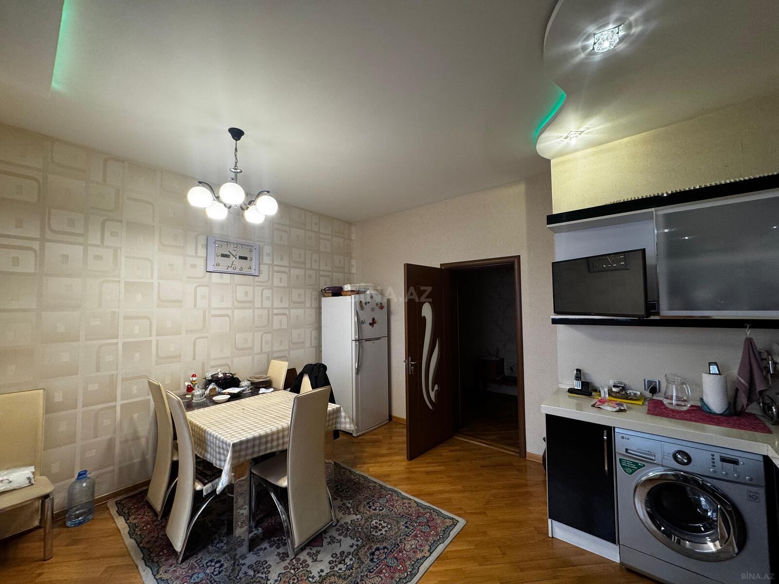 2 otaqlı Yeni tikili, 8 Noyabr m., Bakı