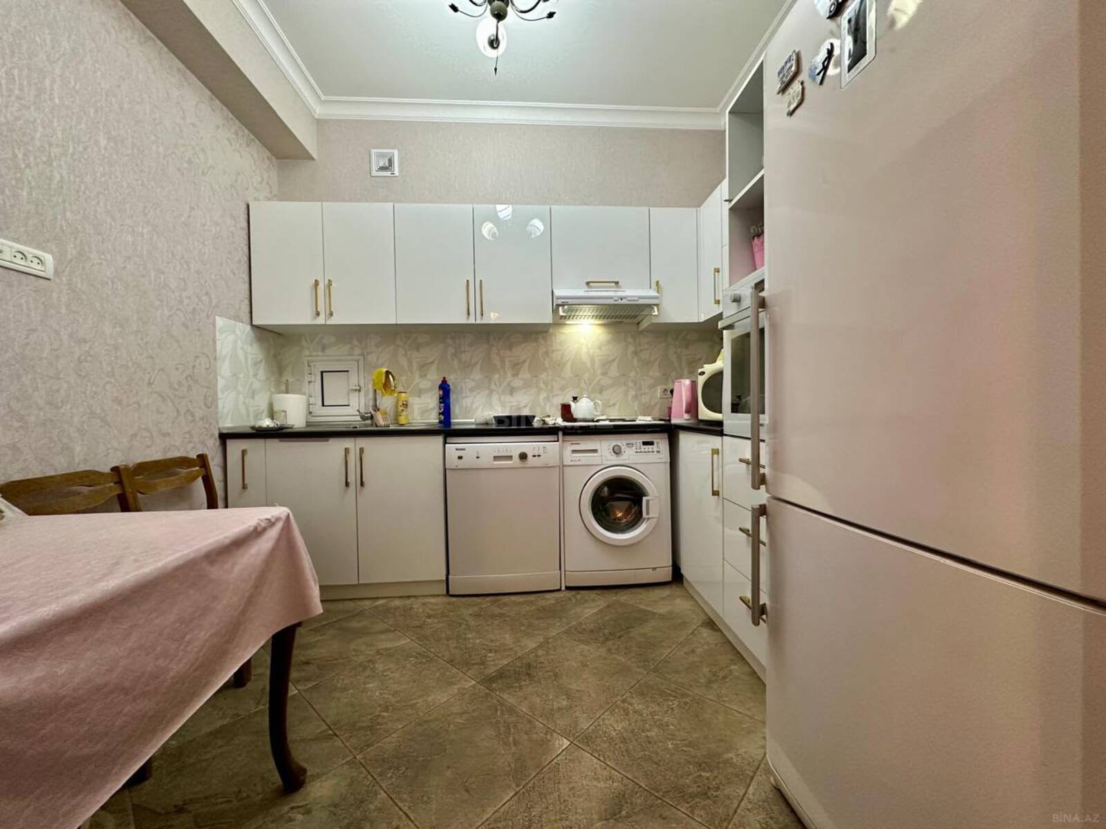 3 otaqlı Yeni tikili, 28 May m., Bakı