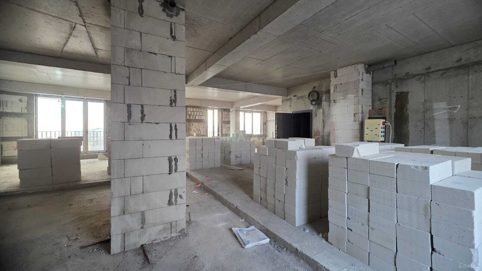 4 otaqlı Yeni tikili, Ağ şəhər q., Bakı